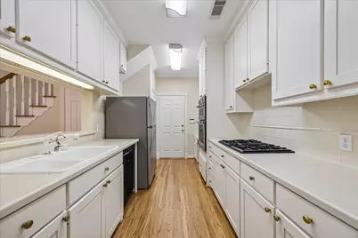 6859 Bellgreen Drive, Houston, TX 77030 - Photo 6