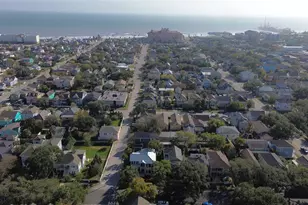 2007 Ave M Rear, Galveston, TX 77550 - Photo 12