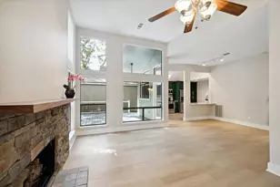 31 Fire Flicker Pl, The Woodlands, TX 77381 - Photo 8