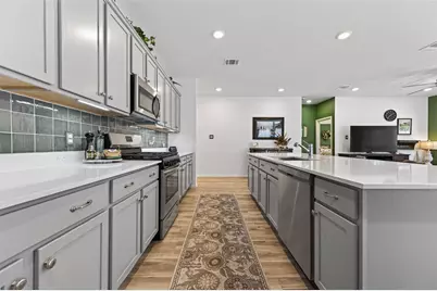 725 Ivory Creek Court, Willis, TX 77378 - Photo 12