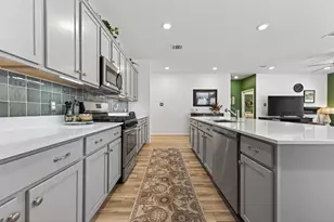 725 Ivory Crk Ct, Willis, TX 77378 - Photo 12