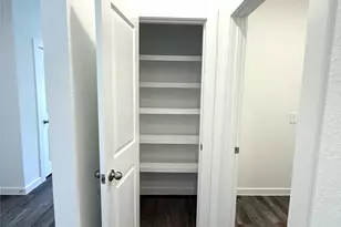 4308 Wallace Fls Ln, Conroe, TX 77303 - Photo 14