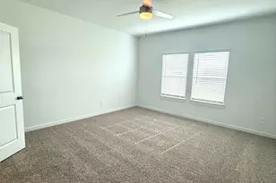 4308 Wallace Fls Ln, Conroe, TX 77303 - Photo 6