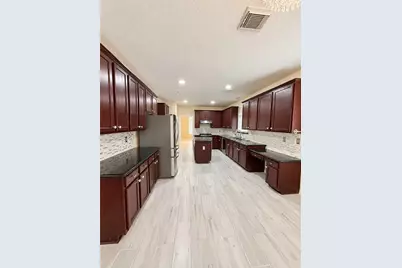 14715 Wynbourn Way, Houston, TX 77083 - Photo 22