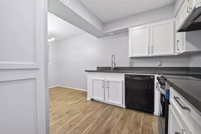 7714 Renwick Drive #C35, Houston, TX 77081 - Photo 16