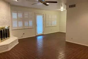 9238 Stroud Dr, Houston, TX 77036 - Photo 6