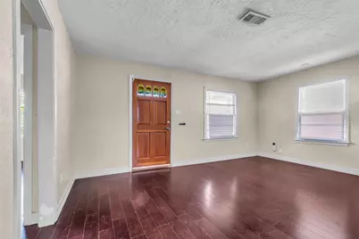 131 E 31st 1/2 Street, Houston, TX 77018 - Photo 6