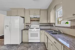 131 E 31st 1/2 St, Houston, TX 77018 - Photo 1