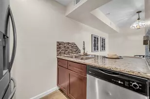 10555 Turtlewood Ct, Houston, TX 77072 - Photo 12