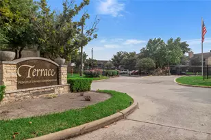 10555 Turtlewood Ct, Houston, TX 77072 - Photo 28