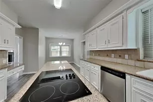 8015 Democracy Ct, Spring, TX 77379 - Photo 6