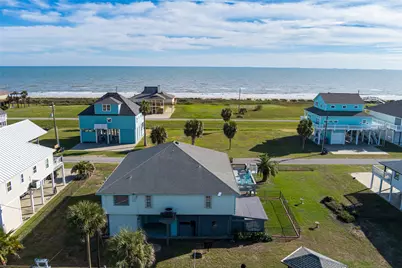 3279 Prides Way, Crystal Beach, TX 77650 - Photo 4
