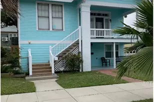 911 11th St, Galveston, TX 77550 - Photo 2