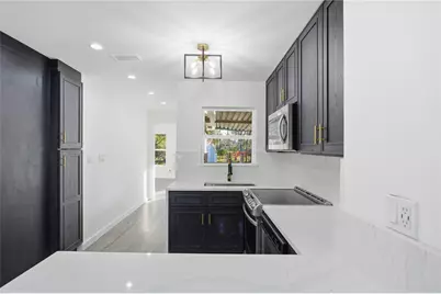 4516 Werner Street, Houston, TX 77022 - Photo 4