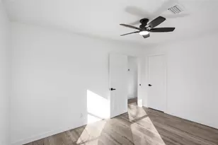 4516 Werner St, Houston, TX 77022 - Photo 20