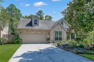 35 E Bellmeade Pl, The Woodlands, TX 77382 - Photo 2