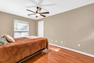 531 Jimmy Phillips Blvd, Angleton, TX 77515 - Photo 14