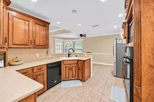 531 Jimmy Phillips Blvd, Angleton, TX 77515 - Photo 6