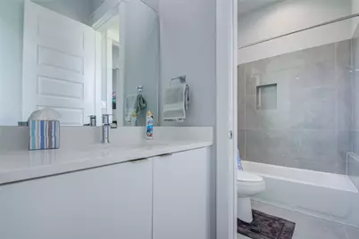 2549 Hollister Rd, Houston, TX 77080 - Photo 16