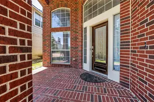 17707 Belwood Park Ln, Cypress, TX 77433 - Photo 2