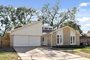 2042 Lexington Woods Dr, Spring, TX 77373 - Photo 8