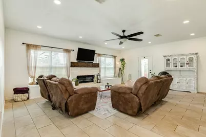 2554 Lakeside Drive, West Columbia, TX 77486 - Photo 14