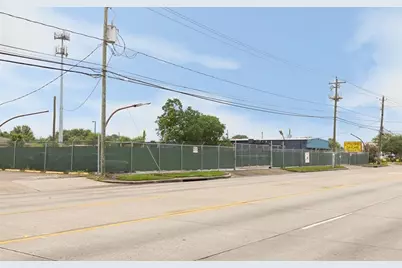 1811 Shaver Street, Pasadena, TX 77502 - Photo 4