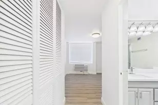 7510 Hornwood Dr, Houston, TX 77036 - Photo 16