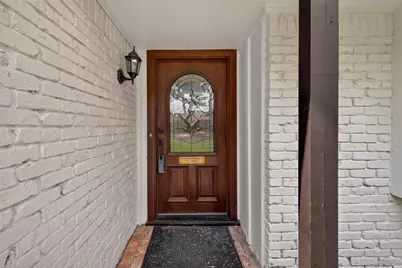 5946 Valkeith Drive, Houston, TX 77096 - Photo 4