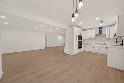 5946 Valkeith Drive, Houston, TX 77096 - Photo 16