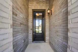 3311 Old Ironwood Dr, Spring, TX 77386 - Photo 2