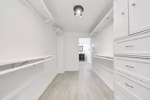 7842 Poitiers Dr, Houston, TX 77071 - Photo 16