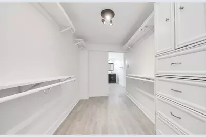 7842 Poitiers Drive, Houston, TX 77071 - Photo 16