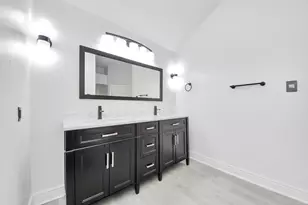 7842 Poitiers Dr, Houston, TX 77071 - Photo 14