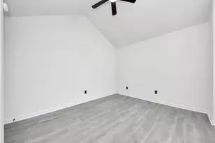 7842 Poitiers Dr, Houston, TX 77071 - Photo 18