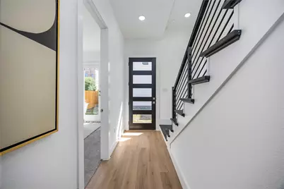 4415 Caroline St, Houston, TX 77004 - Photo 2