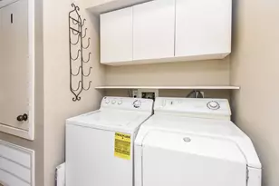 9400 Doliver Dr, Houston, TX 77063 - Photo 16