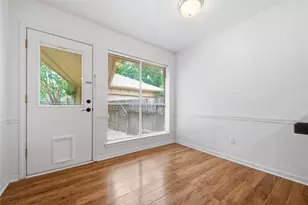 518 Rozelle Ave, Sugar Land, TX 77498 - Photo 6