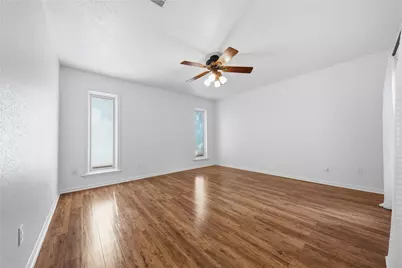 518 Rozelle Avenue, Sugar Land, TX 77498 - Photo 12