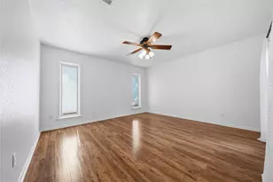 518 Rozelle Ave, Sugar Land, TX 77498 - Photo 12