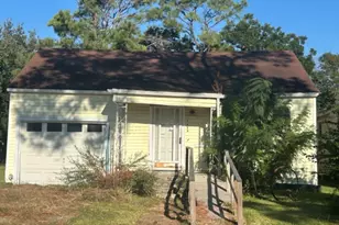 1439 W 5th St, Port Arthur, TX 77640 - Photo 2