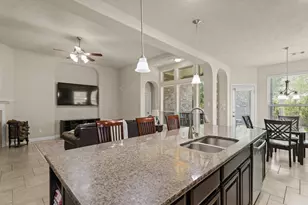 66 Hearthshire Cir, The Woodlands, TX 77354 - Photo 14