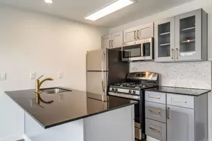 1309 Blair St, Houston, TX 77008 - Photo 8