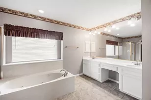 12526 Exbury Ct, Tomball, TX 77377 - Photo 8