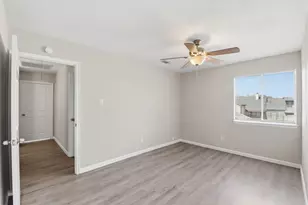 3643 Storm Creek Dr, Houston, TX 77088 - Photo 10