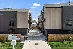 1614 Ojeman Rd, Houston, TX 77055 - Photo 48