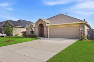9010 Brazos Dr, Baytown, TX 77521 - Photo 2