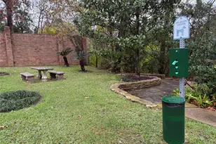 2232 S Piney Point Rd, Houston, TX 77063 - Photo 24