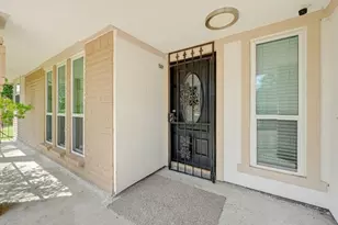 11451 Gracechurch Dr, Houston, TX 77066 - Photo 2