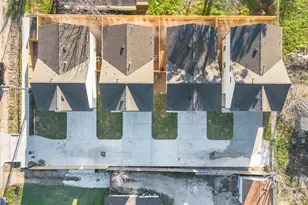 1310 Duff Ln, Houston, TX 77022 - Photo 32